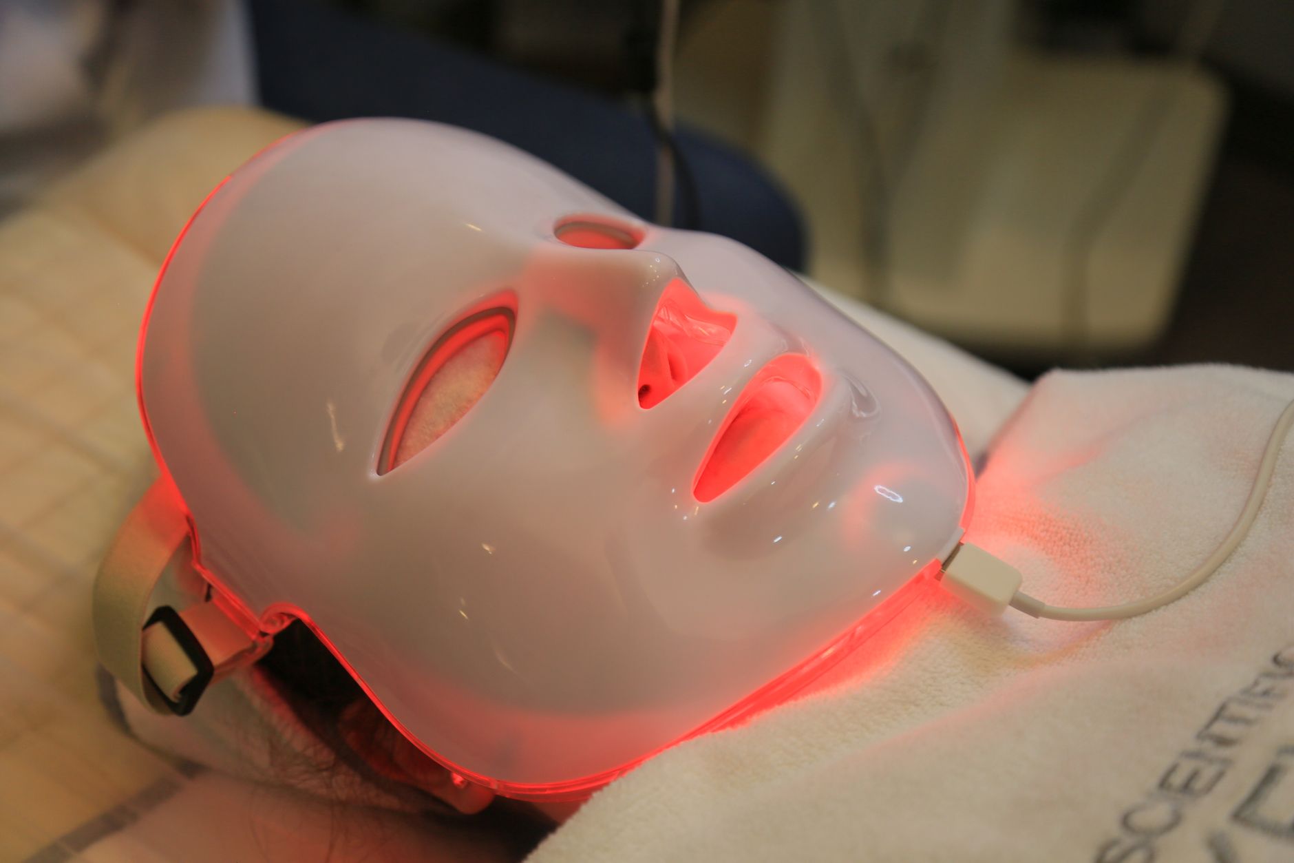 Brightening Glow Facial
